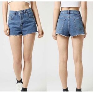 NWT TOPSHOP MOM CUT OFF JEAN SHORTS size 10